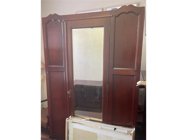 ~/upload/Lots/38515/urbeor75itniw/LOT 006 WARDROBE SOLID WOOD_t600x450.jpg